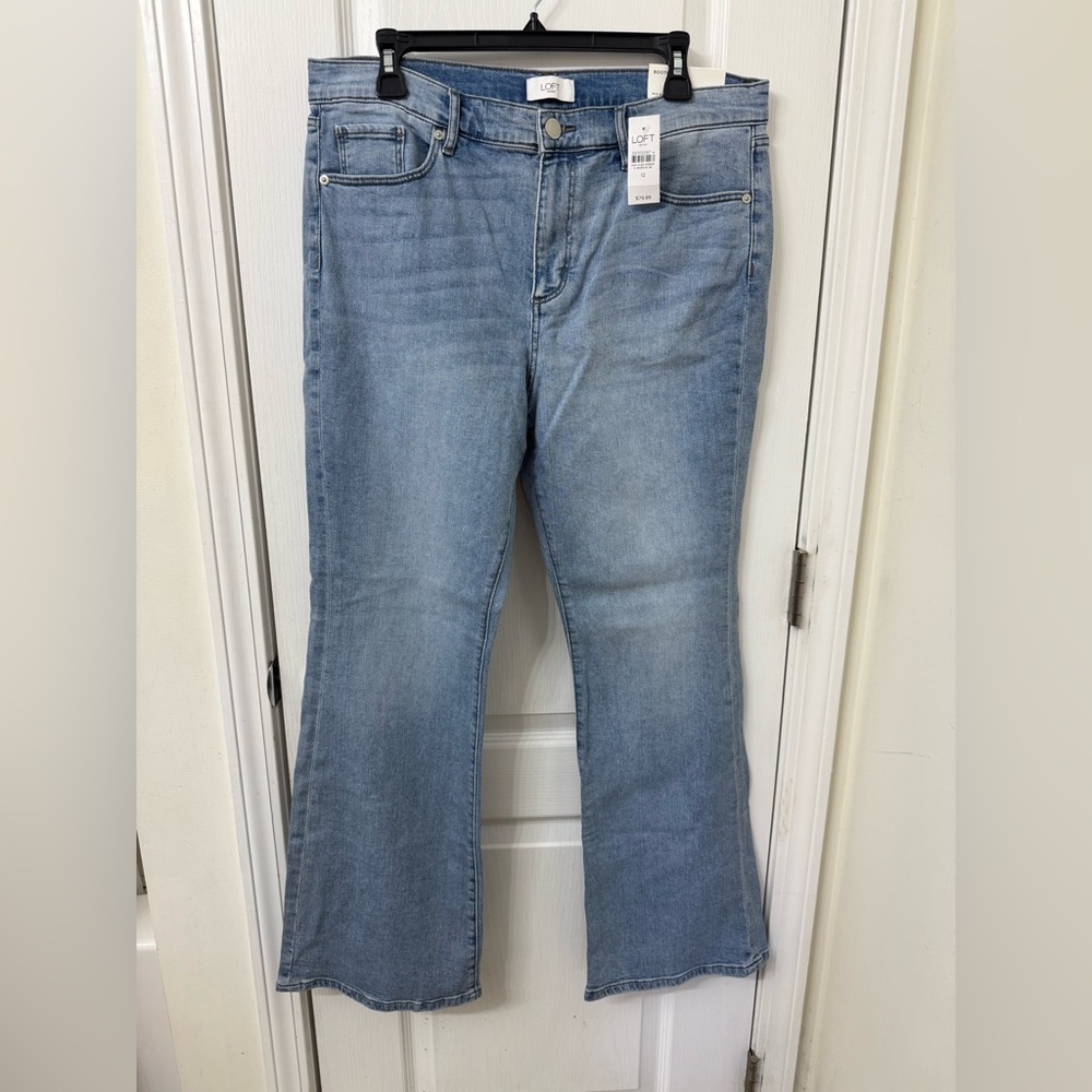 loft jeans‎ Light Wash, Mid-rise Bootcut Size 12 NWT
